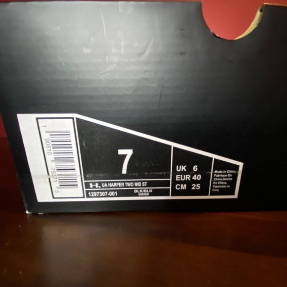 Under Armour Men's Harper 2 Mid St Black Metal Baseball Cleats - Size 7 - NWT - Picture 3 of 9